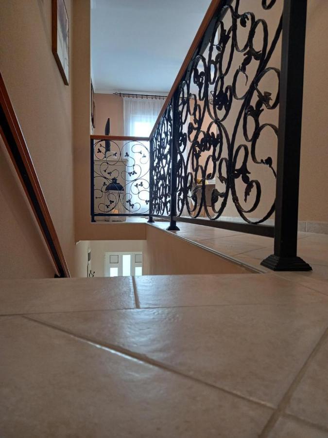 House Hill Star Kumbor Villa Exterior photo